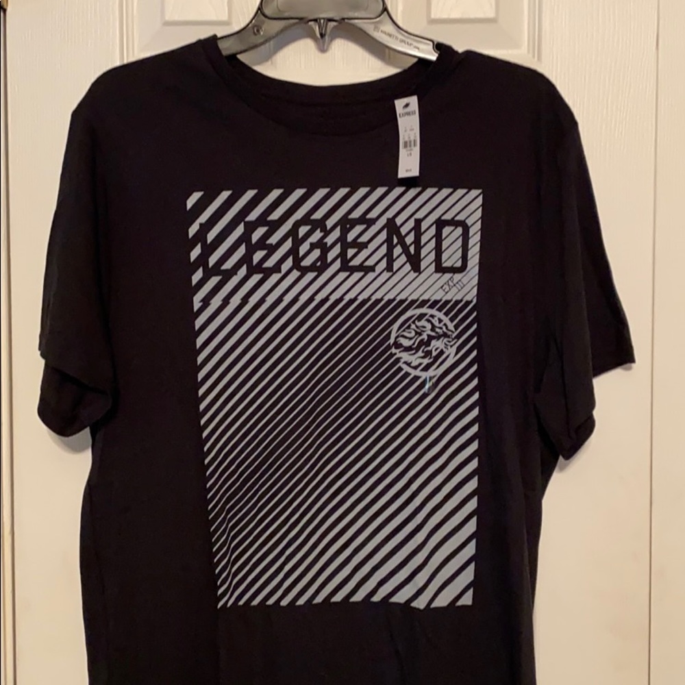 TAGS ATTACHED! Men’s Express shirt